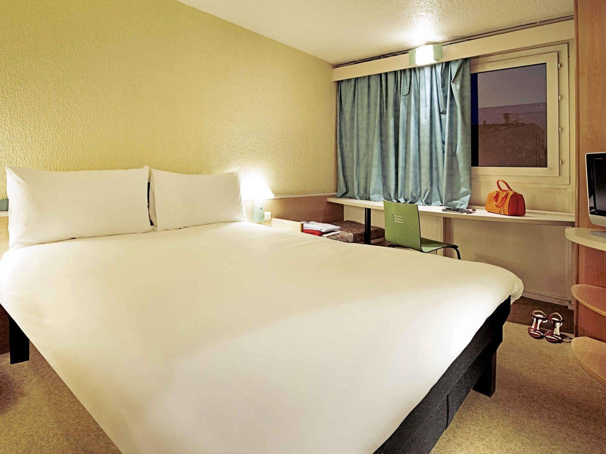Ibis Archamps Porte De Geneve Luaran gambar